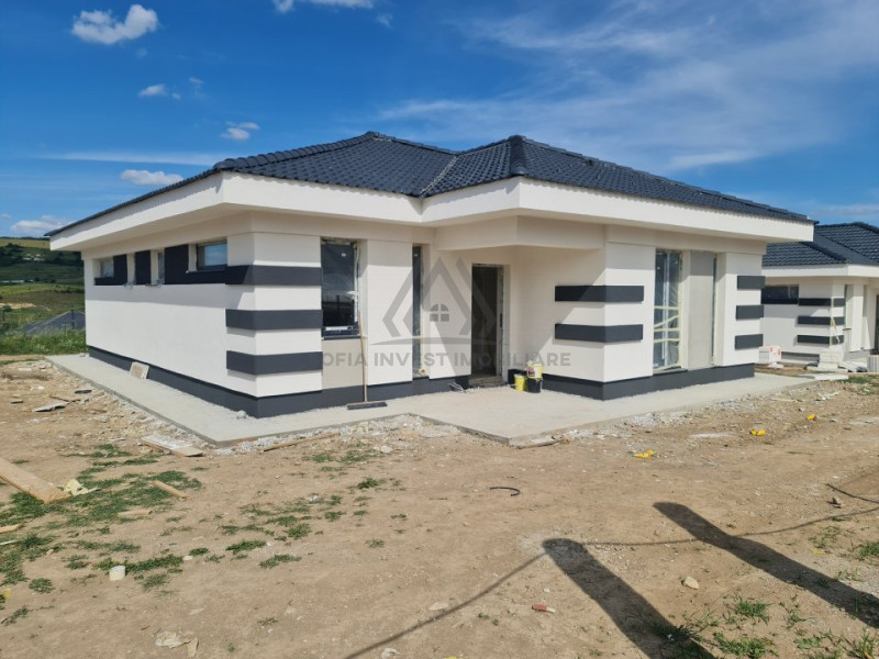 Casa la 11 km de centru Cluj | 100mp utili | 500mp teren | In Corusu 