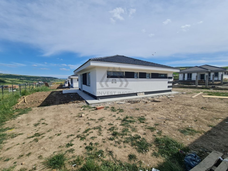 Casa la 11 km de centru Cluj | 100mp utili | 500mp teren | In Corusu 