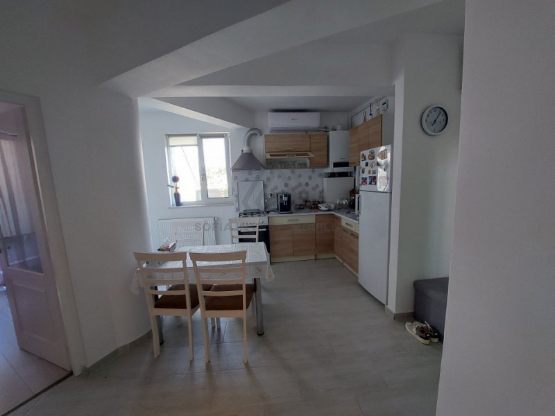 Apartament 2 camere decomandat bloc Vision