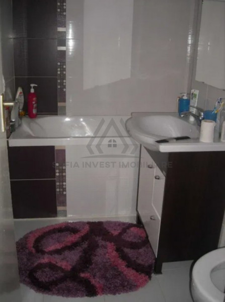 Apartament 2 camere modernizat Cluj, aleea Bizusa