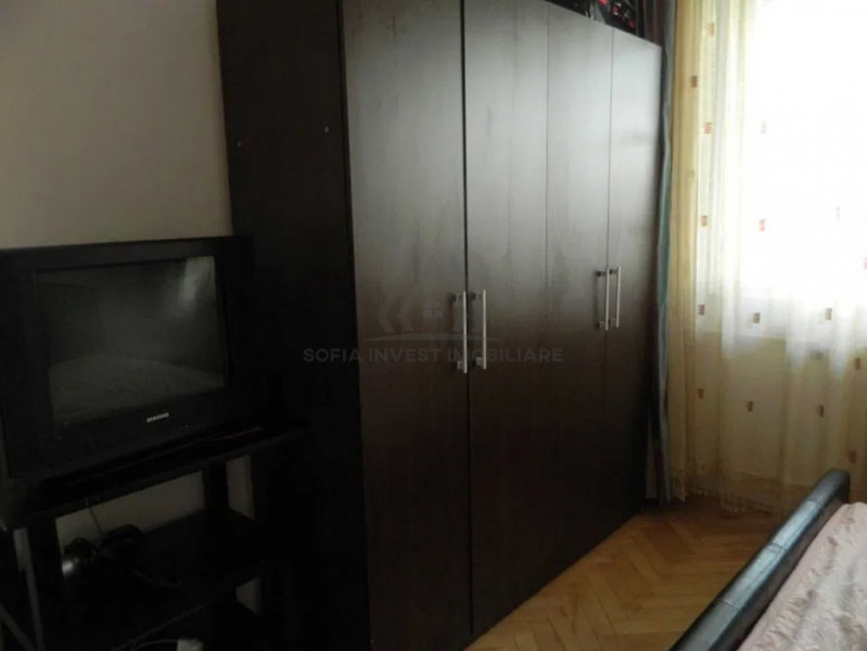 Apartament 2 camere modernizat Cluj, aleea Bizusa