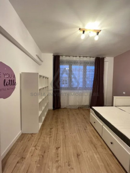 Apartament 3 camere zona Mercur