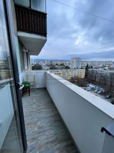 Apartament 3 camere zona Mercur