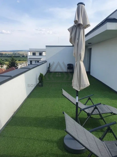 Apartament Penthouse de vanzare la cheie