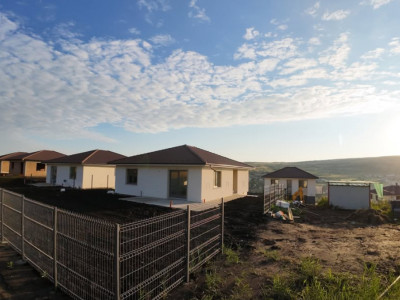 Casa pe un nivel tip 1 Subsol cu garaj+Parter teren 514-535mp