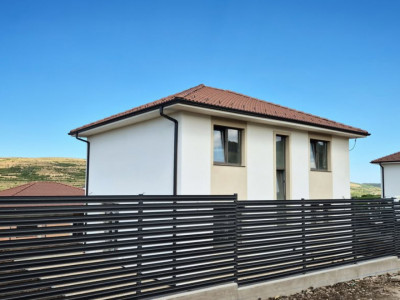 Casa Tip 3 Parter + Etaj in Chinteni teren 570-740mp
