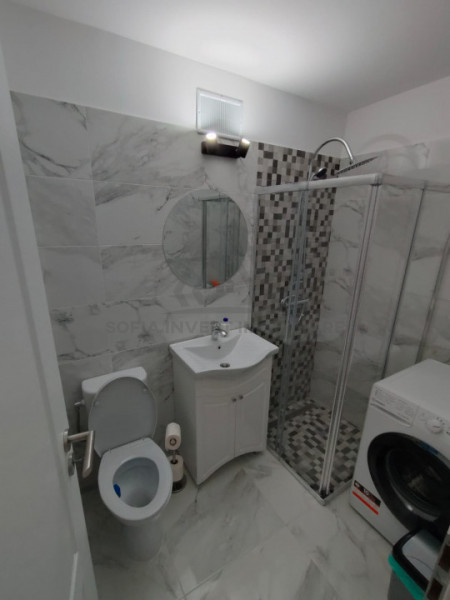 Garsoniera moderna renovata cu balcon generos 28mp