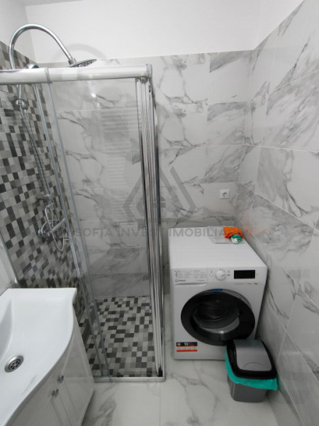 Garsoniera moderna renovata cu balcon generos 28mp