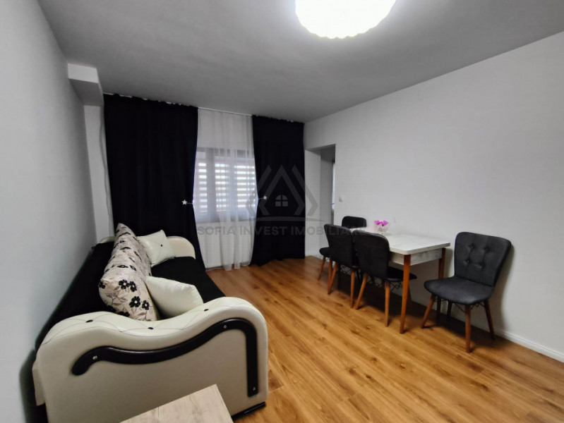 Garsoniera moderna renovata cu balcon generos 28mp