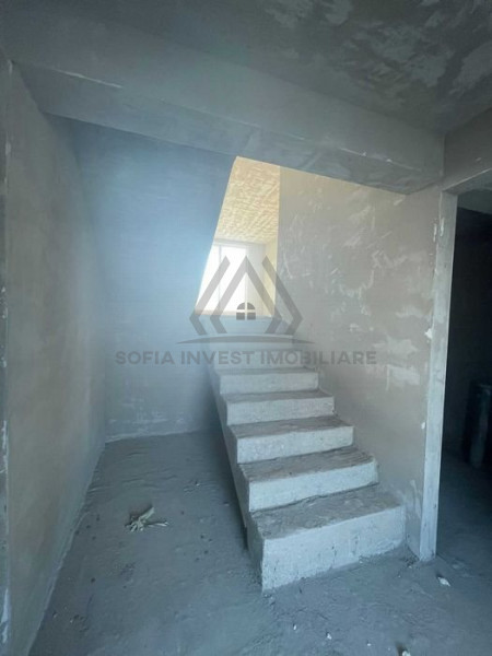 Casa tip duplex, P+1, 5 camere Dezmir   119mp