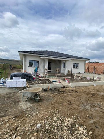 Ultima Unitate ! Casa pe un nivel 118 mp cu teren de 507 in Jucu 