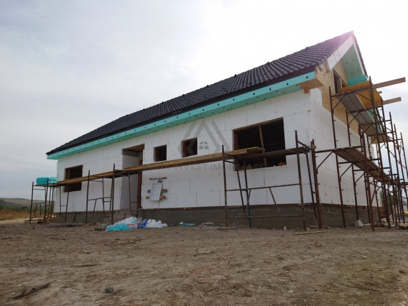 Casa Individuala 180mp utili cu 520mp teren in Jucu