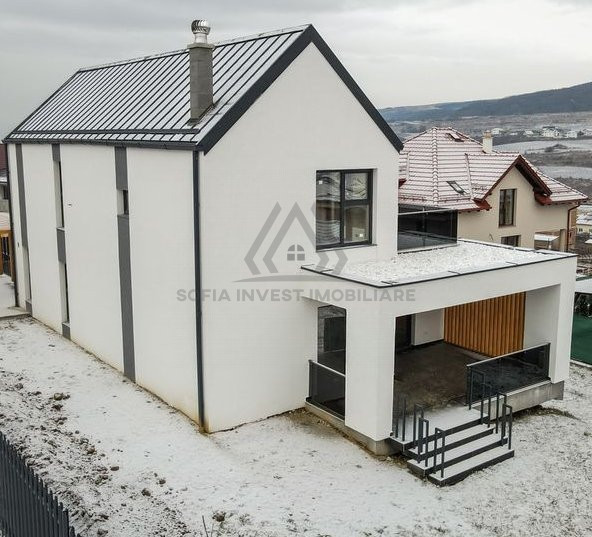 Casa Individuala Superba !  163mp cu 754mp teren in Chinteni