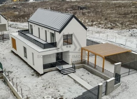 Casa Individuala Superba !  163mp cu 754mp teren in Chinteni