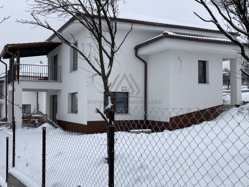 Casa Individuala in Chinteni 615mp teren 