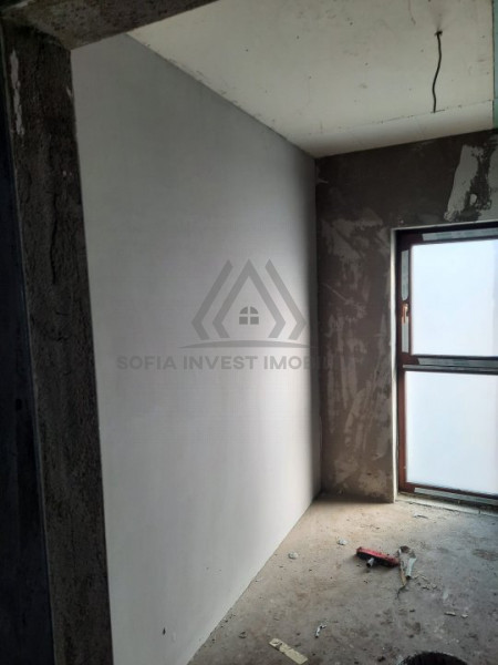 Vand casa Individuala in zona superba de case 