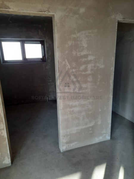 Vand casa Individuala in zona superba de case 