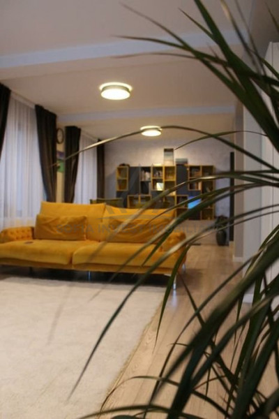 Casa duplex mobilat cu panorama la oras in Feleacu