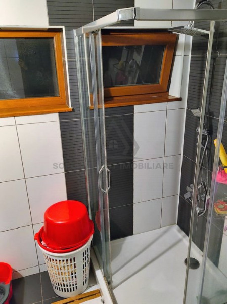 Apartament 3 camere 72,6mp in vila zona Campului