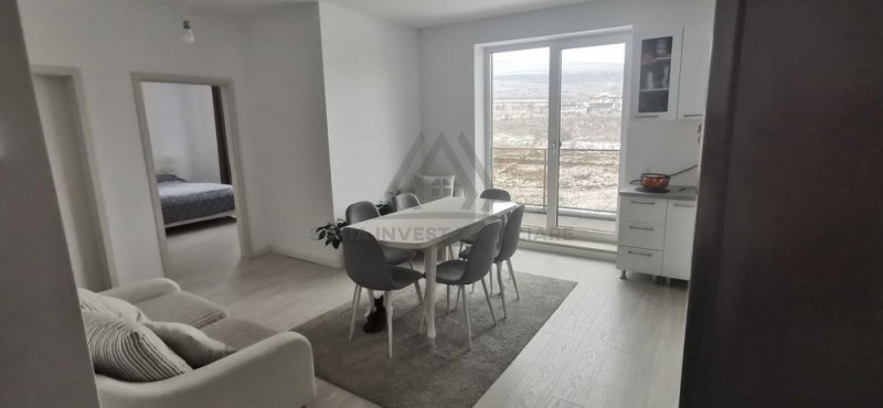 Apartament 3 camere in zona Cluj Doi