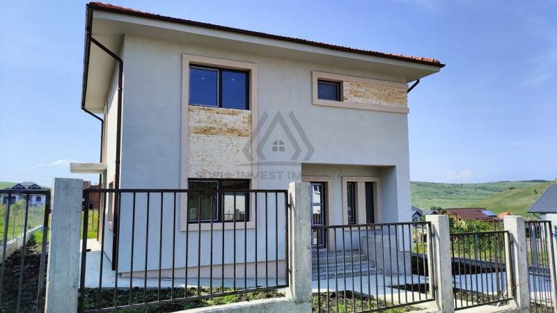 Casa Individuala in Chinteni 500mp teren