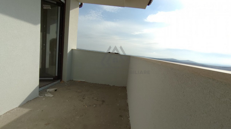 Casa Superba in Dezmir  D+P+E 140mp cu 550 teren