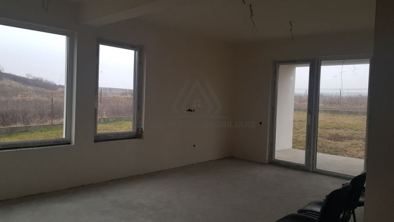 Casa Individuala intr-un ansamblu privat in Dezmir