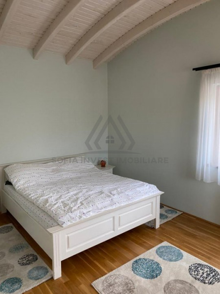 Casa deosebita D+P+E Dezmir
