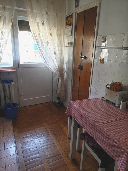Apartament 80mp + boxa la subsol 10.7mp la subsol in Grigorescu
